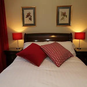 Luxury River View Apartament *