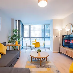 Bright & Modern * Dublin