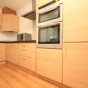 Pearse Street Townhouse Apartment