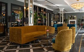 Iveagh Garden Hotel Dublin Exterior photo