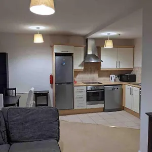 Apartment Beautiful 2 Bed Apt In Grand Canal Dublin