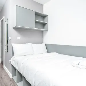 Ensuite Single With Shared Kitchen In Quays Apartment *