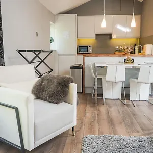 Stunning Duplex With Private Parking In 4 Holiday home Dublin
