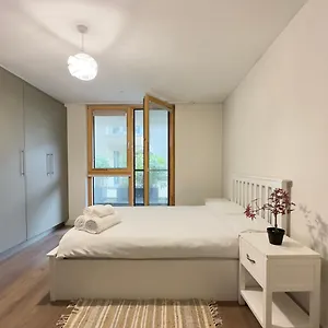 Homestay King With Balcony *