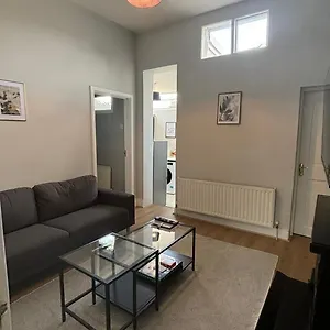 Homely 3 Bed City House * Dublin