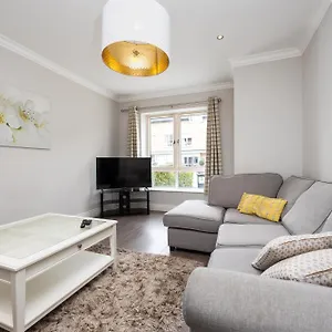 Elegant 5-bed By Sea & City, Parking & Garden - Ideal For Long Dublin