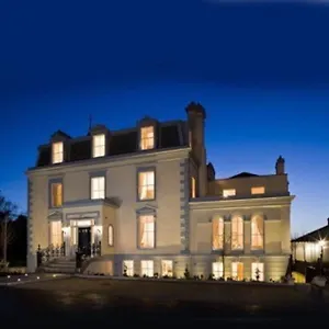 Award Winning, 2 Bedroom Apartment.10mins To City Apartment *