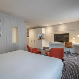 The Morrison Dublin, Curio Collection By Hilton 5*