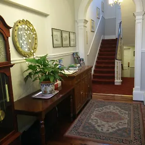 Gate Bed & Breakfast 3*