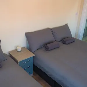 En-suite Triple Near Croke Park - 1 Guest house