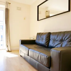 Apartment Temple House Belmont
