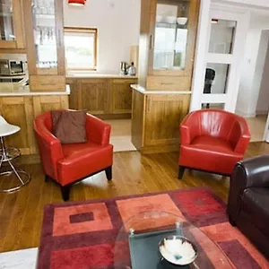 Apartment Cowper 443 *