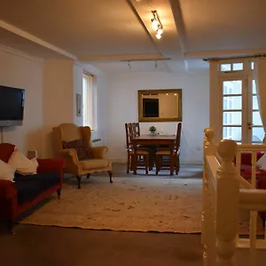 2 Bedroom With 2 Balconies In Sleeps 4 * Dublino