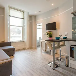 Apartment D-6