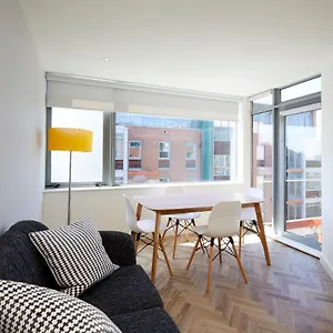 Hostel Blackhall Place Self Catering *