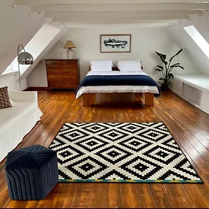 Charming Townhouse *