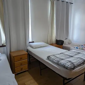 & Travel Homestay *