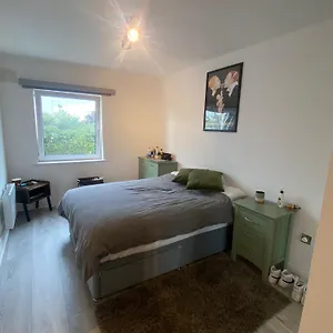 Private Double Bedroom In Modern Homestay