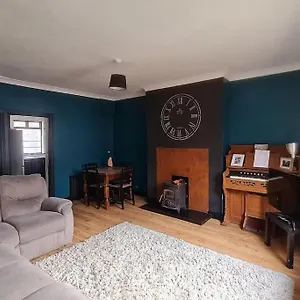 Little House In The City *