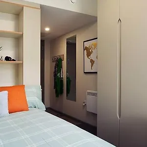 Liv * Dublino