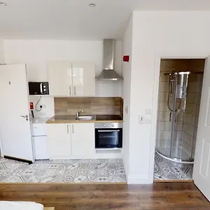 Apartment Budget Studio Rathmines