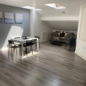 Deluxe Duplex Talbot St Sleeps 8 Appartamento Dublino