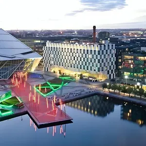 Docklands Waterfront Luxury Apartment Dublin