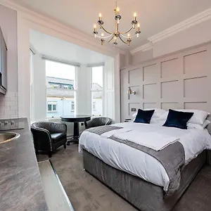 Marina View Apartment *