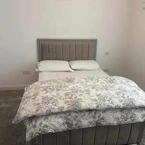 Cozy One-bedroom Appartamento *