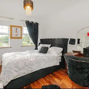 Dublin Room *