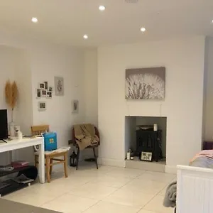 Two Bedroom Modern Basement * Dublin