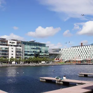 Hotel The Waterside In Dublin