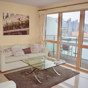 Appartamento 2 Bedroom Grand Canal Dock- Breathtaking Liffey Views *