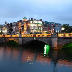 Pearse Street 公寓 *