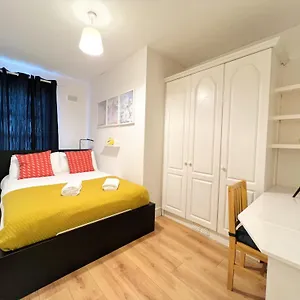 One Bedroom In Centre Apartment Dublin